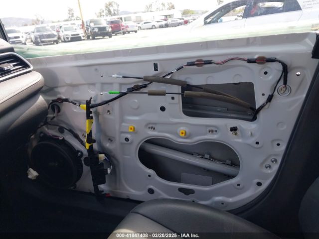 4T1G11AK8MU553894 Toyota CAMRY SE