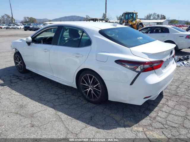 4T1G11AK8MU553894 Toyota CAMRY SE