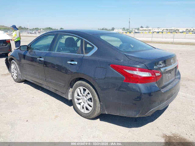 1N4AL3AP6JC153366 Nissan Altima 2.5 S