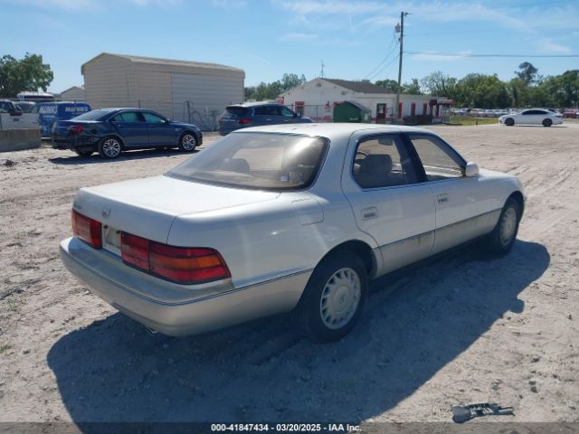 1990 LEXUS LS JT8UF11E0L0037245 Photo 3