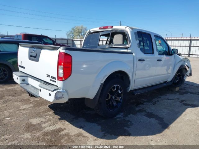 1N6AD0EV6JN729697 Nissan 2018