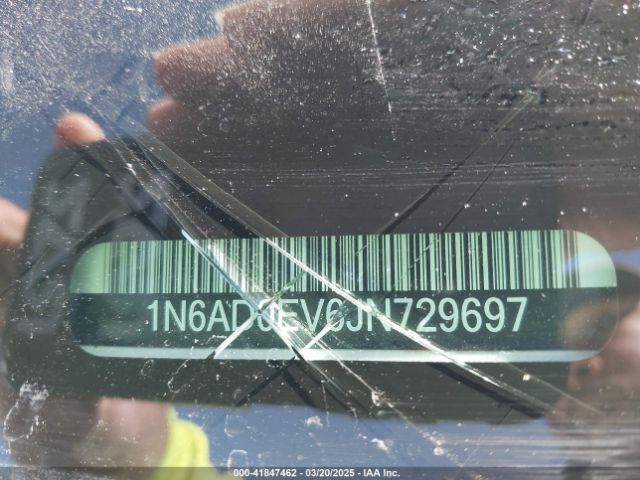1N6AD0EV6JN729697 Nissan 2018