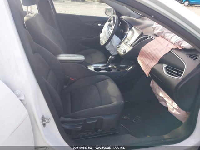 1G1ZD5ST9LF064354 Chevrolet Malibu Fwd Lt