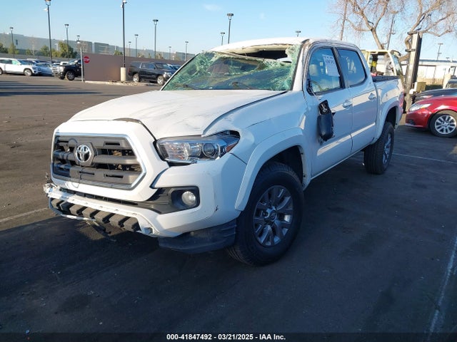 3TMAZ5CN8HM040978 Toyota Tacoma Sr5 V6