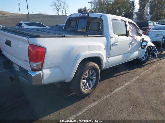 3TMAZ5CN8HM040978 Toyota Tacoma Sr5 V6