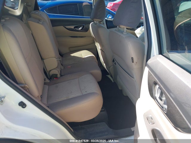 KNMAT2MV5HP603526 Nissan ROGUE SV