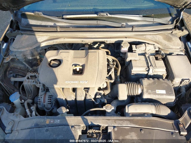 KMHD74LF1HU114948 Hyundai ELANTRA SE