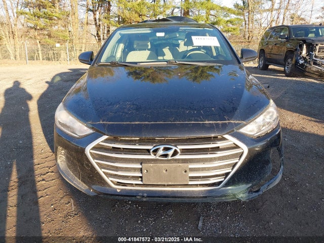 KMHD74LF1HU114948 Hyundai ELANTRA SE