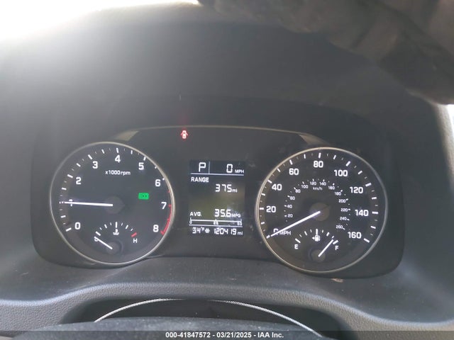 KMHD74LF1HU114948 Hyundai ELANTRA SE