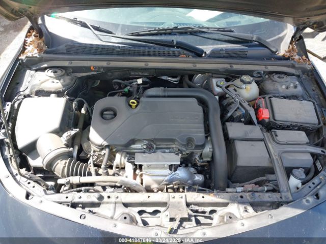 1G1ZD5ST0NF145522 Chevrolet Malibu Fwd Lt