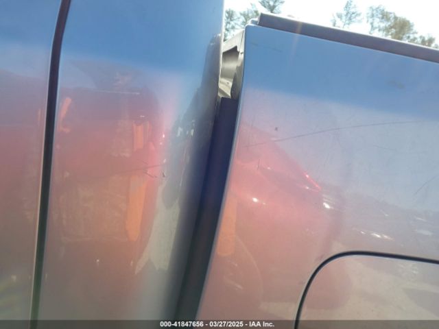 1C6RRFFG5KN803260 RAM 1500 Big Horn/lone Star  4x4 5'7 Box