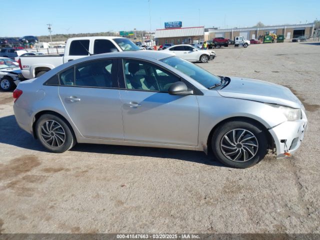 1G1PA5SG2E7108453 Chevrolet Cruze Ls Auto