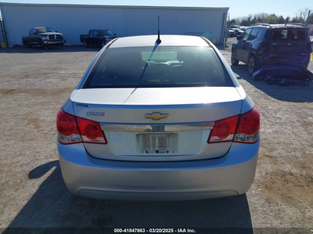 1G1PA5SG2E7108453 Chevrolet Cruze Ls Auto