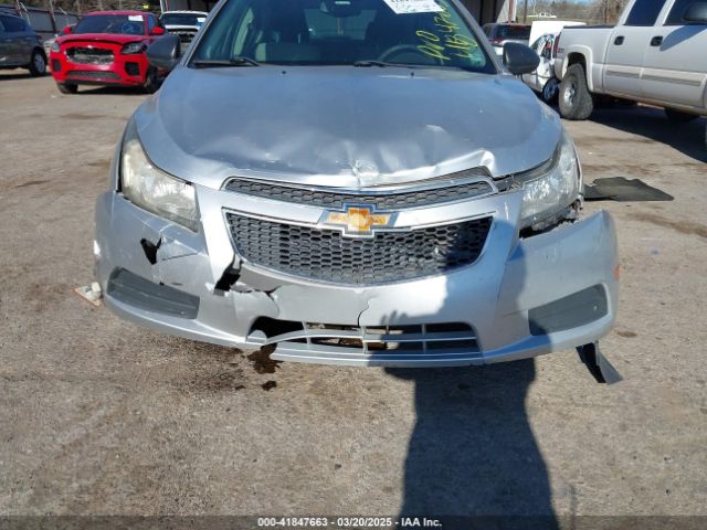 1G1PA5SG2E7108453 Chevrolet Cruze Ls Auto