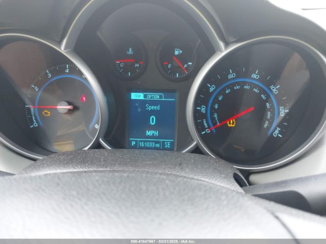 1G1PA5SGXE7121449 Chevrolet Cruze Ls Auto