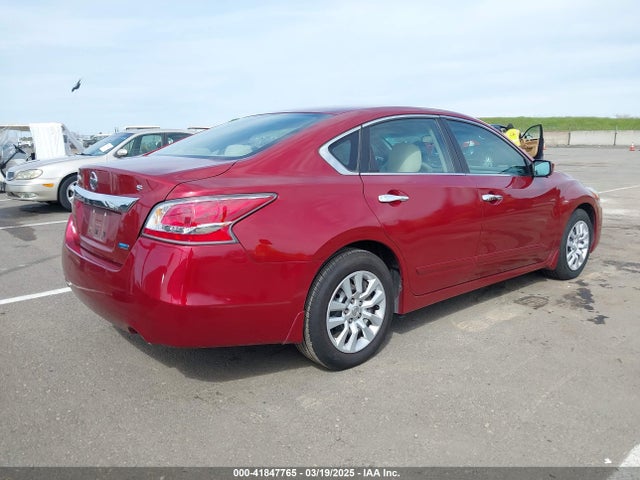 Nissan Altima 2.5 S 2014 1N4AL3AP4EC198554 Image 4