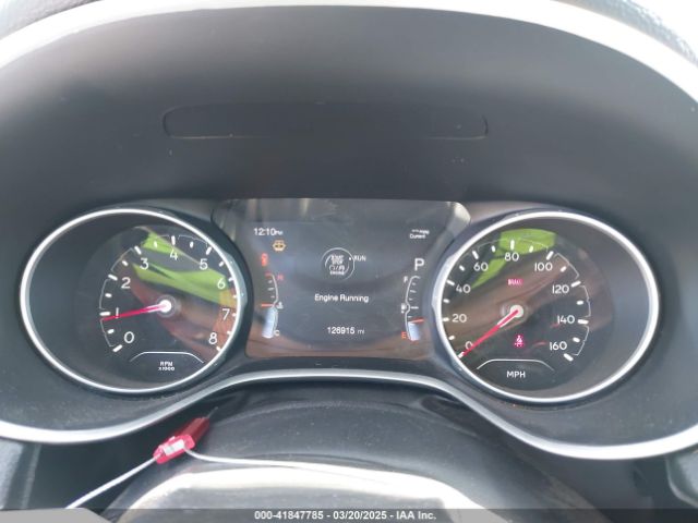 3C4NJDBBXJT185252 Jeep Compass Latitude 4x4