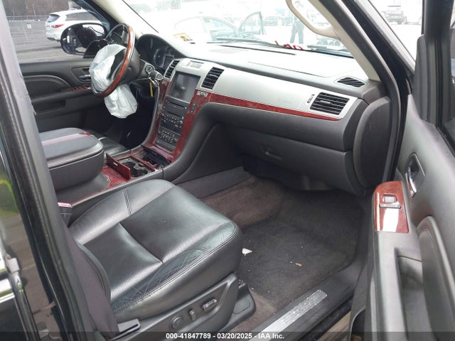 2010 CADILLAC ESCALADE EXT 3GYVKMEF6AG285931 Photo 4