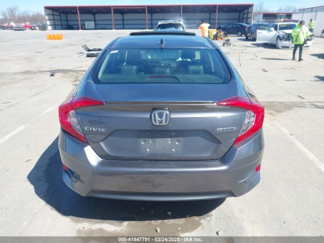 JHMFC1F95JX006736 Honda Civic Touring