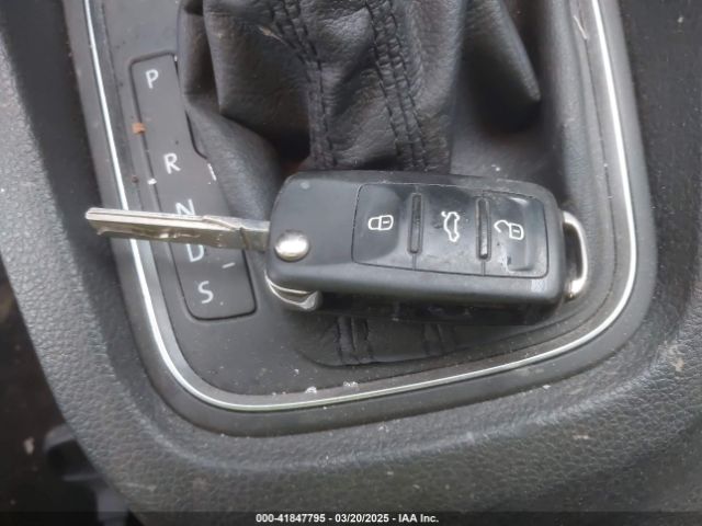 3VW2B7AJ0HM312764 Volkswagen Jetta 1.4t S