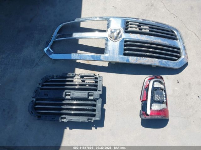 3C6UR5FJ0KG684641 RAM 2500 Laramie  4x4 6'4 Box