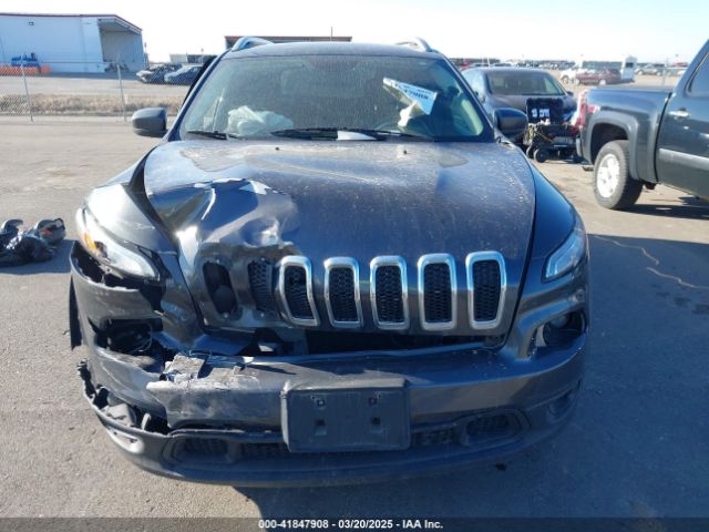 1C4PJMCB8GW162224 Jeep Cherokee Latitude