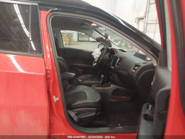 3C4NJDDB4HT647182 Jeep New Compass Trailhawk 4x4