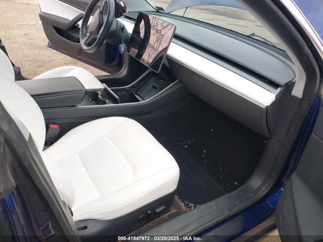 2018 TESLA MODEL 3 5YJ3E1EB2JF056166 Photo 4
