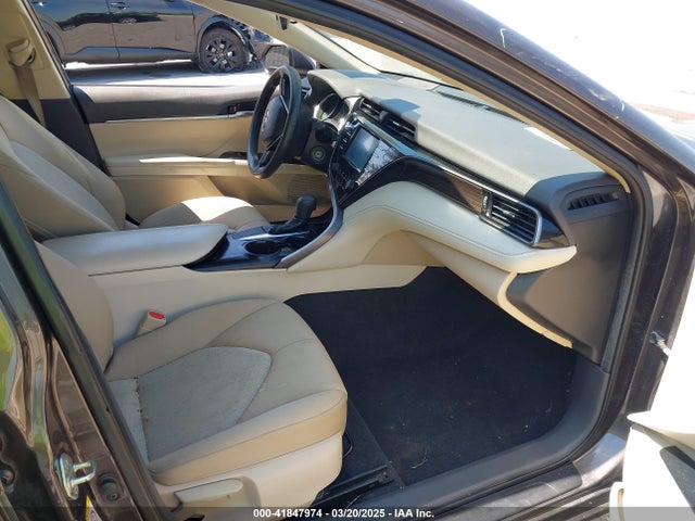 4T1B11HK1KU240845 Toyota CAMRY LE
