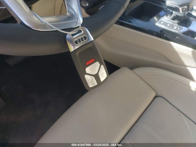 WAUBBAF48RN002241 Audi A4 Premium Plus 40 Tfsi Quattro S Tronic