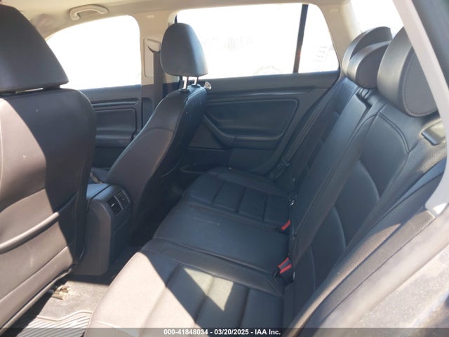 Продажа на аукционе авто 2013 Volkswagen Jetta Sportwagen 2.0l Tdi, vin: 3VWPL7AJXDM641517, номер лота: 41848034