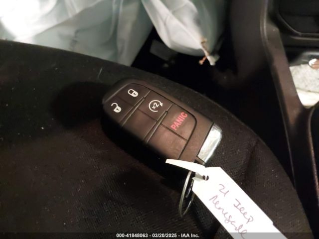 ZACNJDBB5MPM77688 Jeep Renegade Islander 4x4