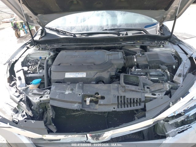 1HGCR3F97GA015854 Honda Accord Touring