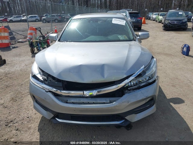 1HGCR3F97GA015854 Honda Accord Touring