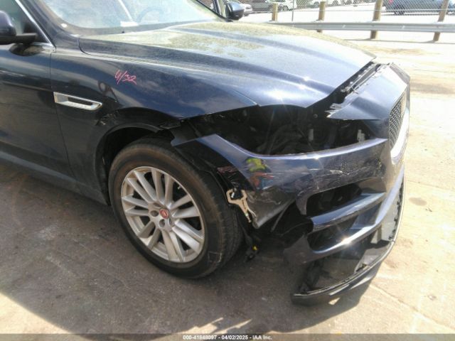 SADCK2FX8KA366555 Jaguar F-pace 25t Prestige