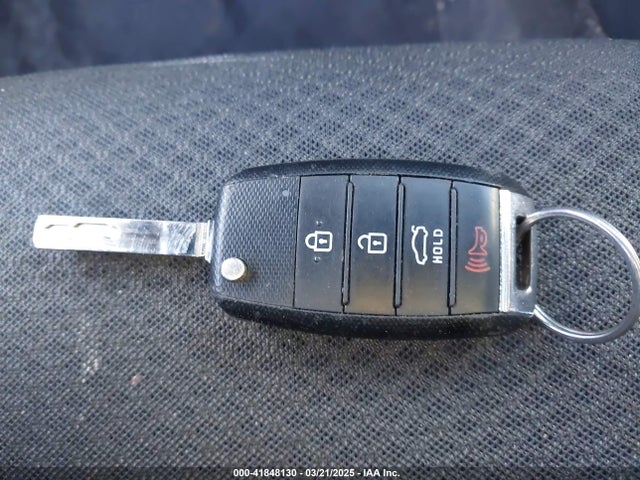 5XXGT4L34JG187455 KIA Optima Lx
