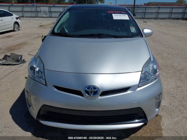 JTDKN3DUXF0428837 Toyota Prius Three