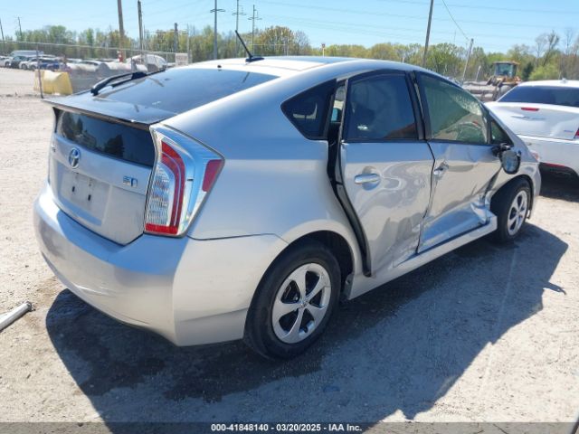 JTDKN3DUXF0428837 Toyota Prius Three