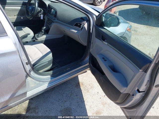 5NPD84LF6HH023251 Hyundai ELANTRA SE