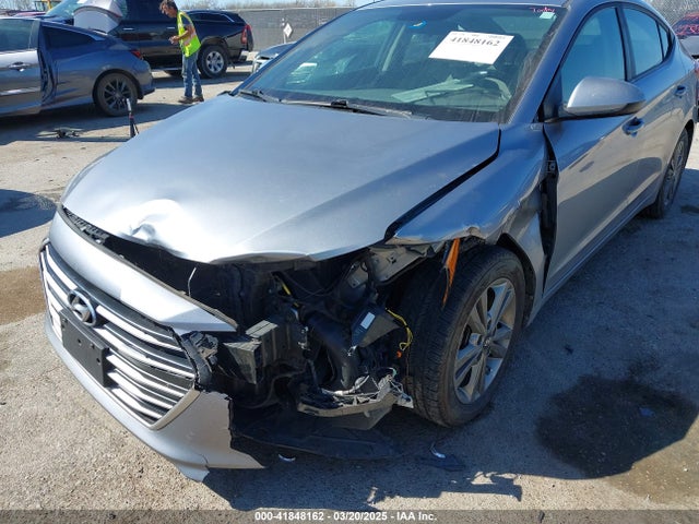 5NPD84LF6HH023251 Hyundai ELANTRA SE