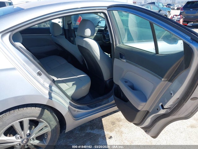 5NPD84LF6HH023251 Hyundai ELANTRA SE
