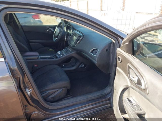 2016 CHRYSLER 200 1C3CCCAB5GN171060 Photo 4