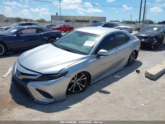 4T1B11HK6JU036170 Toyota CAMRY SE