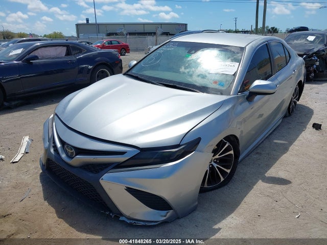 4T1B11HK6JU036170 Toyota CAMRY SE