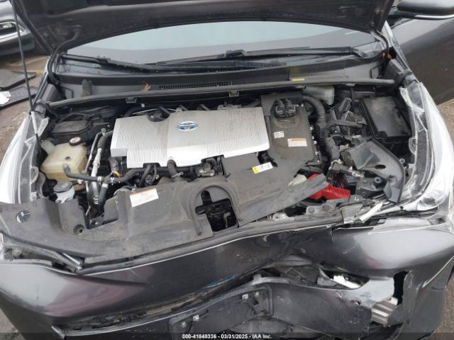 JTDKBRFUXJ3591956 Toyota Prius Two
