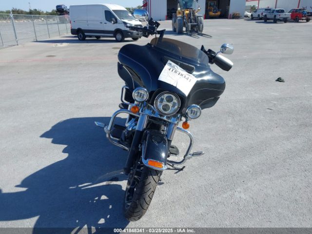 2015 HARLEY-DAVIDSON FLHTCU 1HD1FCM11FB687850 Photo 4