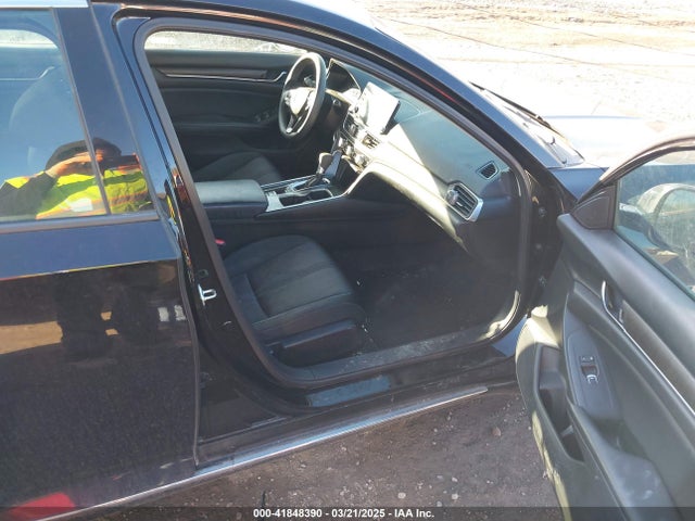 1HGCV1F44JA052436 Honda ACCORD EX