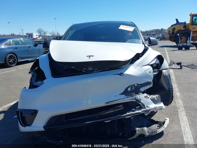 7SAYGDEF2PF775367 Tesla Model Y Performance Dual Motor All-wheel Drive
