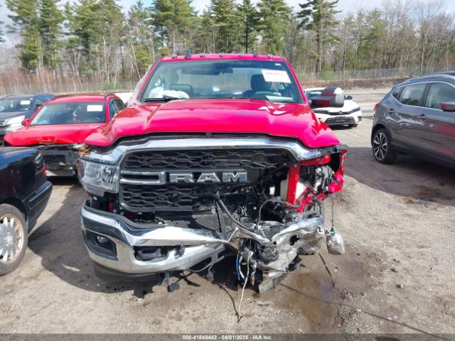 3C6MR5AJ8NG345945 RAM 2500 Tradesman  4x4 8' Box