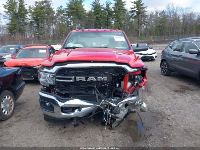 3C6MR5AJ8NG345945 RAM 2500 Tradesman  4x4 8' Box